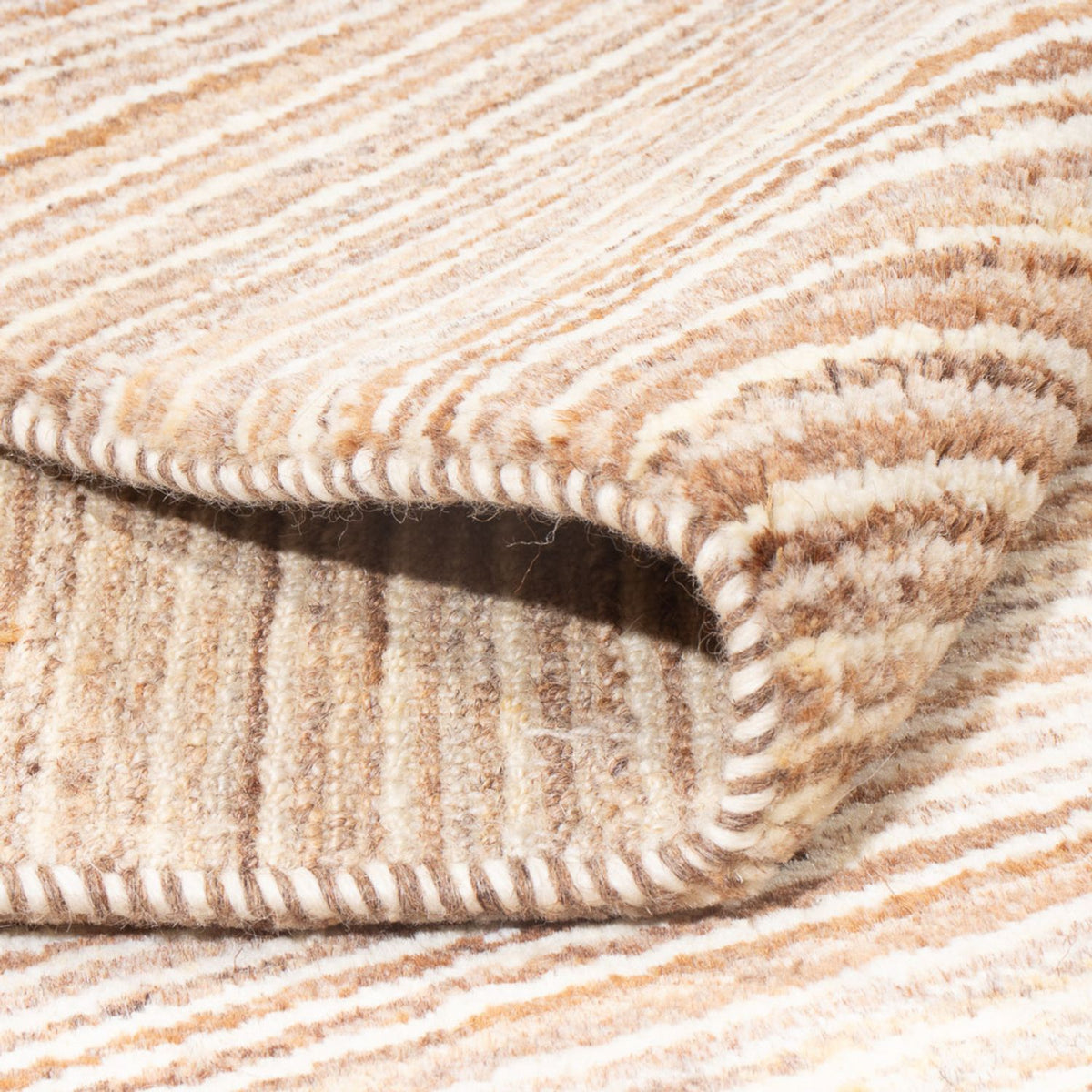 Gabbeh-matta - persisk - 235 x 215 cm - ljusbeige