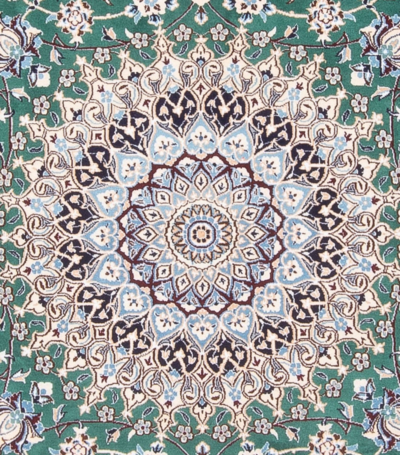 Persisk matta - Nain - 264 x 248 cm - grön