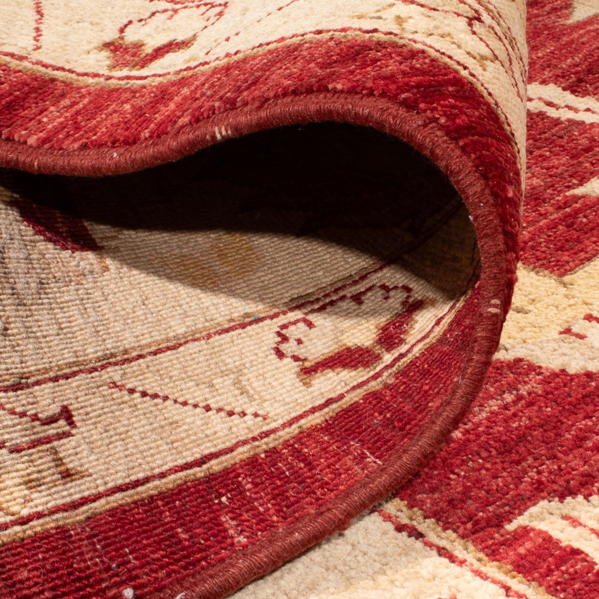 Ziegler Carpet - 371 x 298 cm - röd