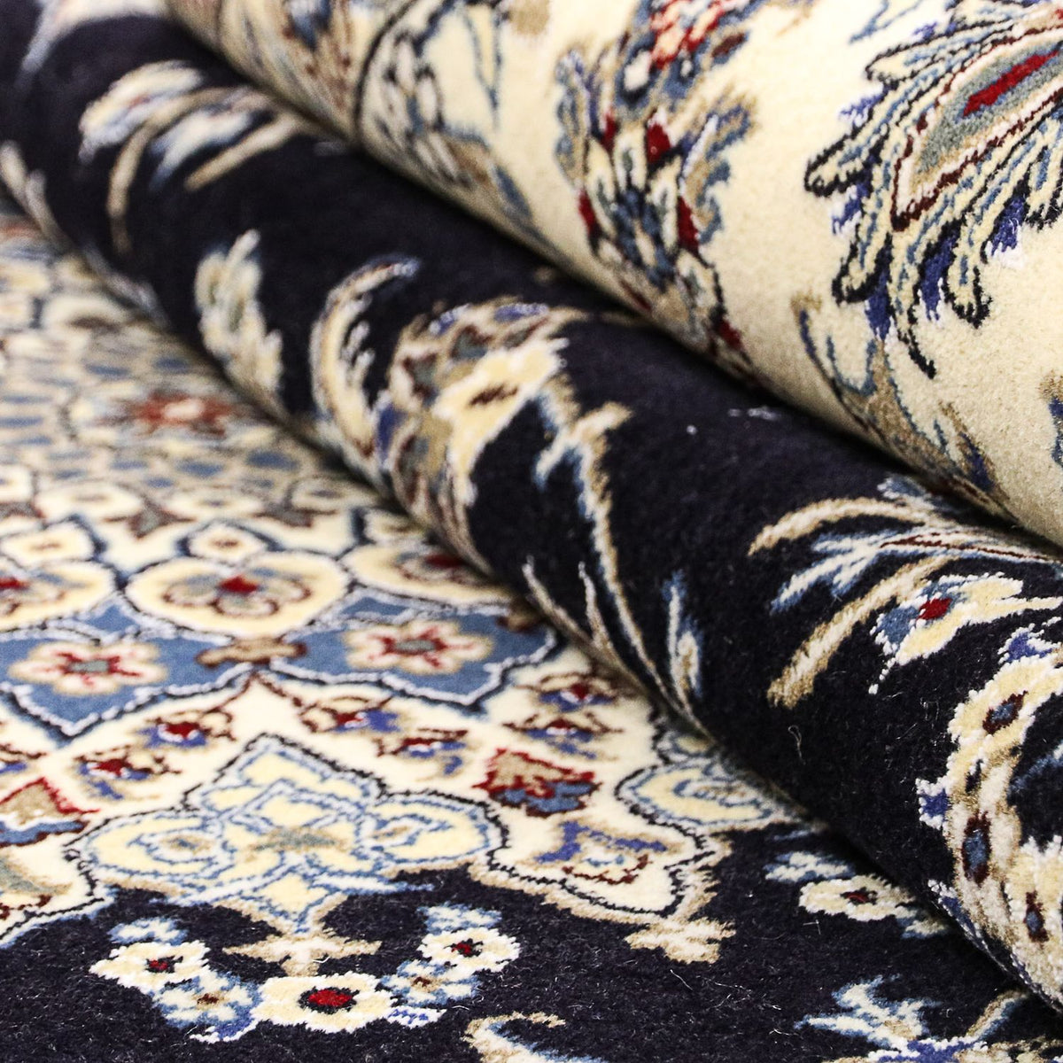 Persisk matta - Nain - 297 x 246 cm - mörkblå