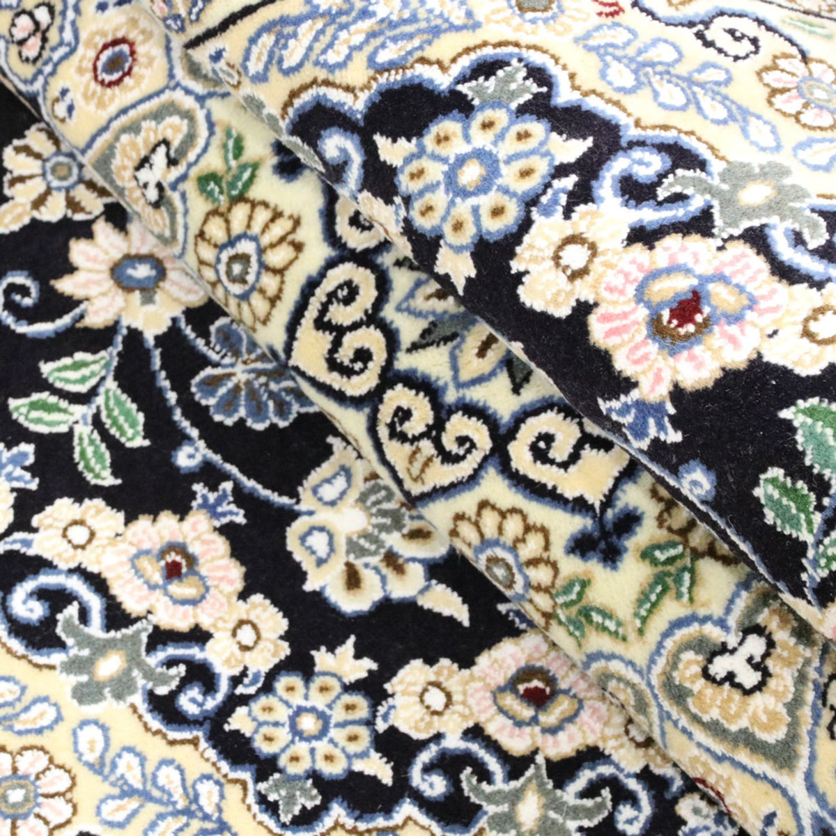 Persisk matta - Nain - Royal - 202 x 132 cm - mörkblå