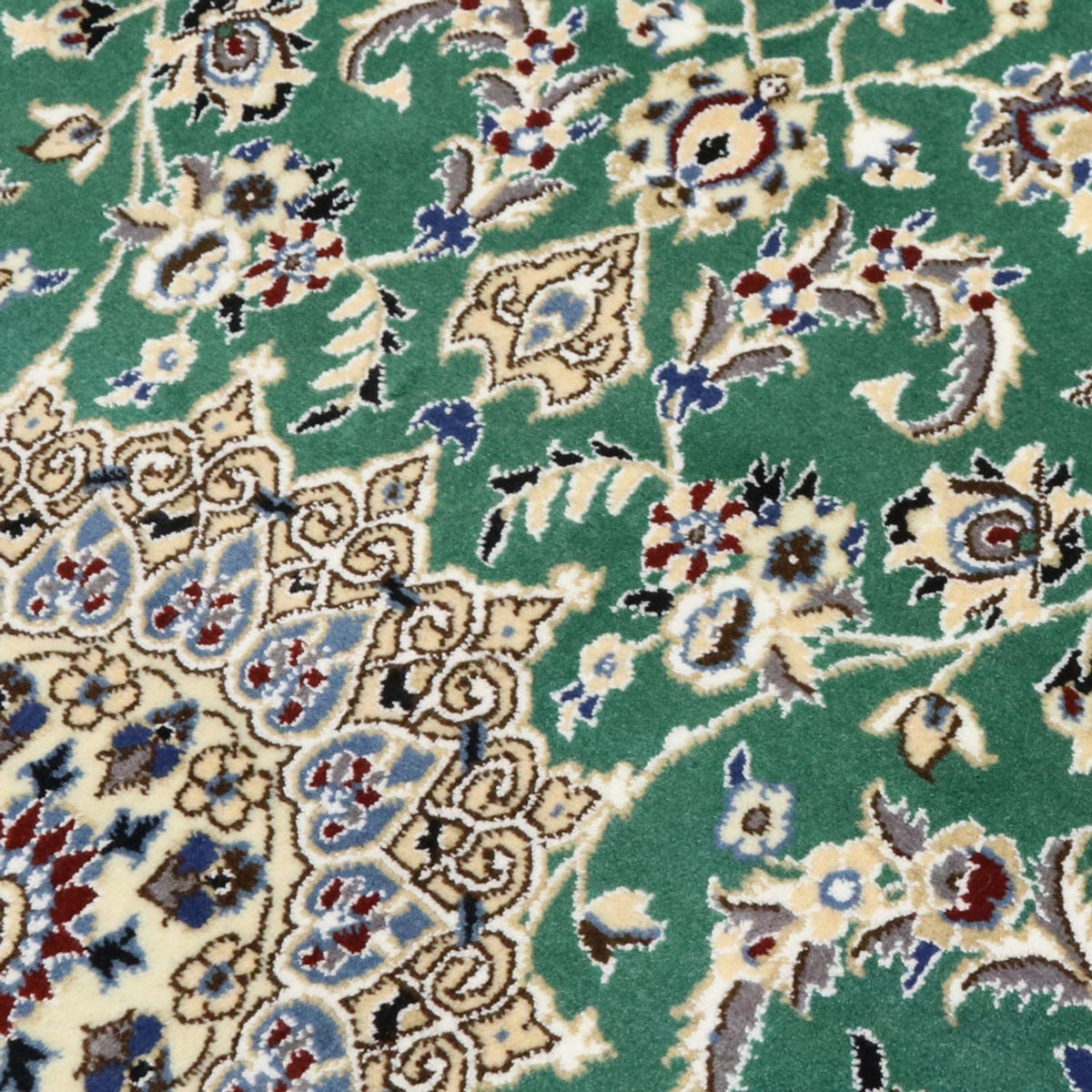 Persisk matta - Nain - Royal - 139 x 89 cm - grön