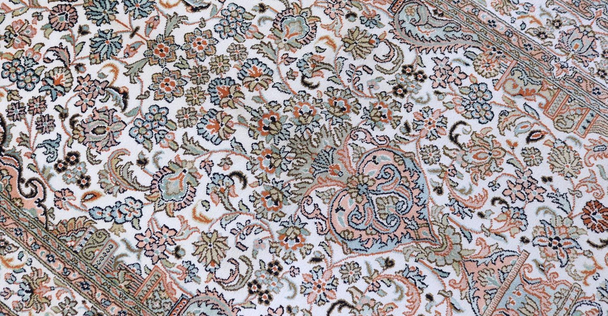 Sidenmatta - Kashmir Silk - 158 x 96 cm - beige