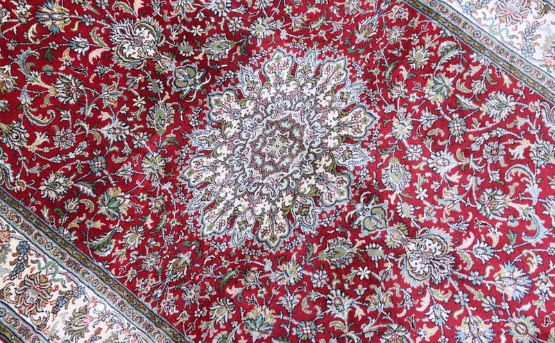 Sidenmatta - Kashmir Silk - 149 x 90 cm - mörkröd
