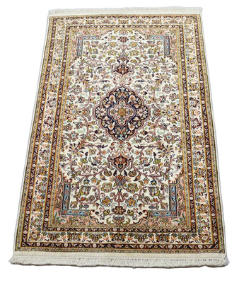 Sidenmatta - Kashmir Silk - 154 x 93 cm - beige
