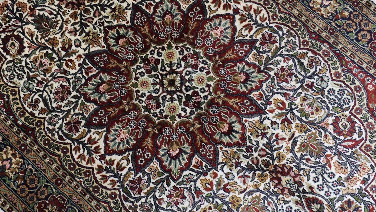 Sidenmatta - Kashmir Silk - 170 x 109 cm - röd