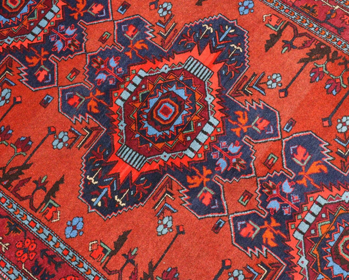 Oriental Carpet - 207 x 121 cm - mörkröd