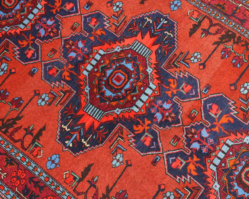 Oriental Carpet - 207 x 121 cm - mörkröd