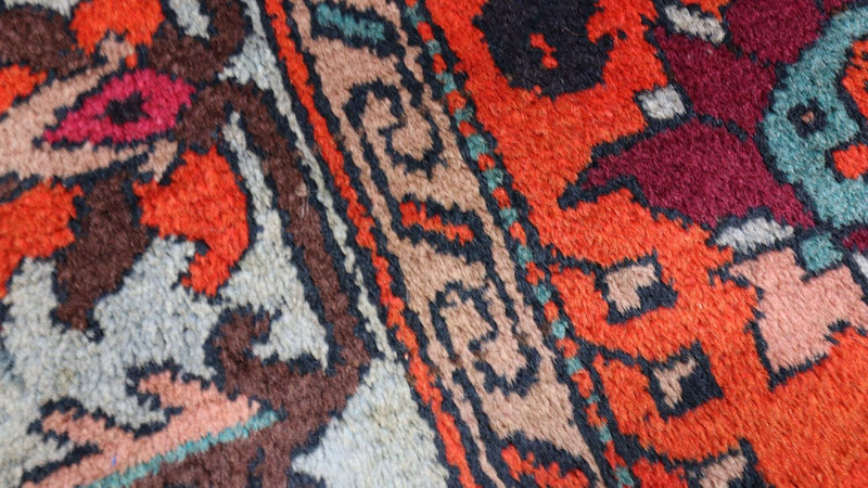 Oriental Carpet - 210 x 133 cm - mörkröd