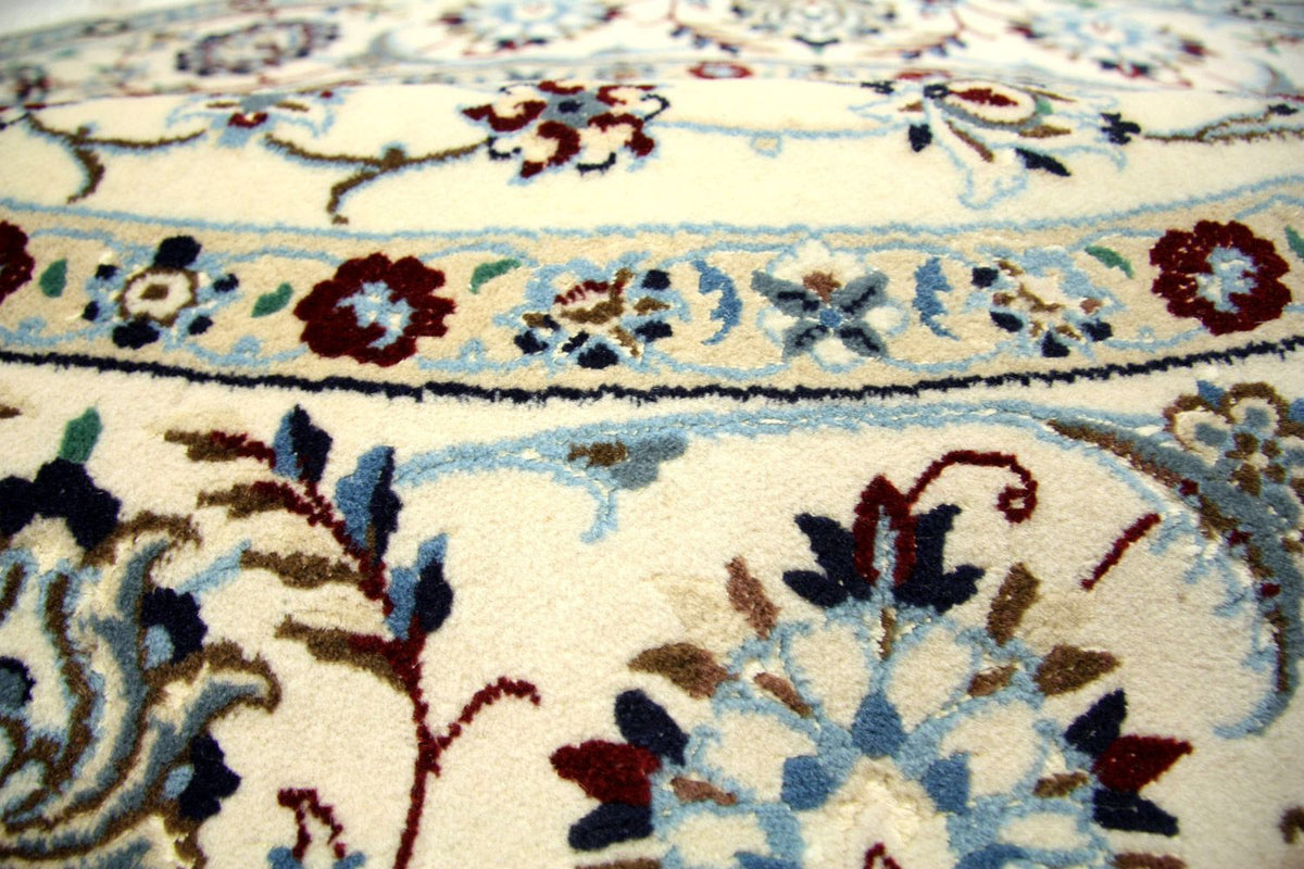 Persisk matta - Nain runt  - 250 x 250 cm - naturvit