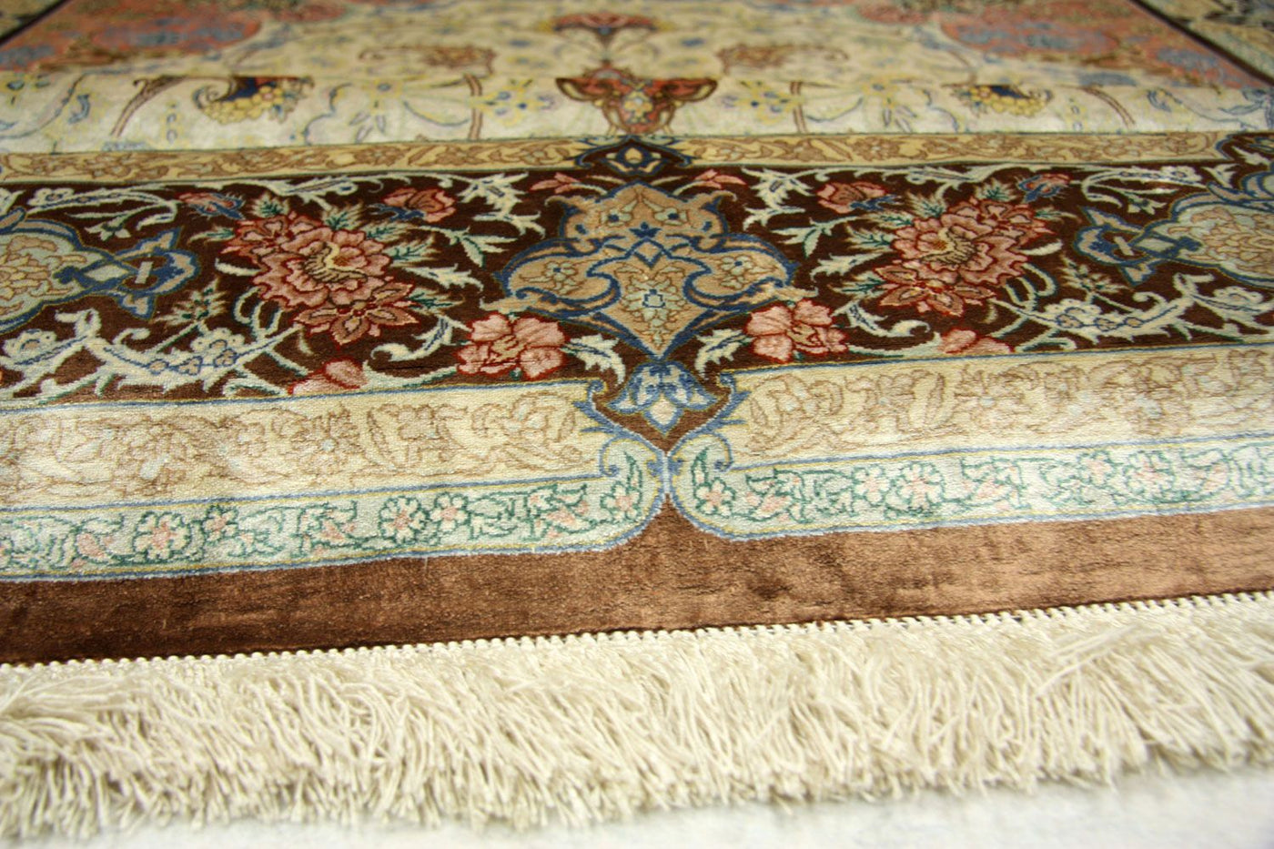 Qom silke Mattan 240x155cm - Persisk matta