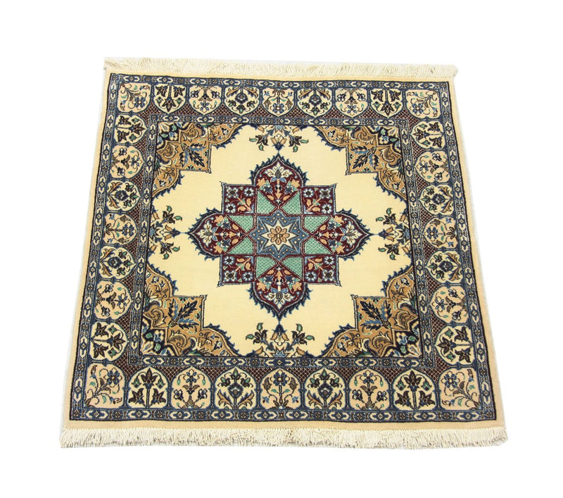 Persisk matta - Nain kvadrat  - 105 x 97 cm - naturvit