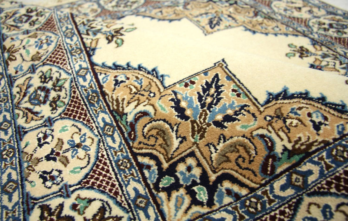 Persisk matta - Nain kvadrat  - 105 x 97 cm - naturvit