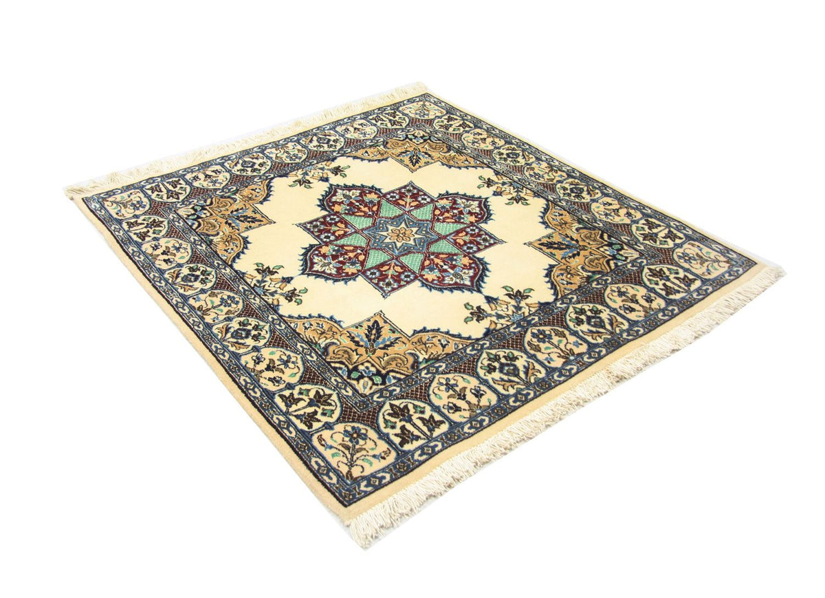 Persisk matta - Nain kvadrat  - 105 x 97 cm - naturvit