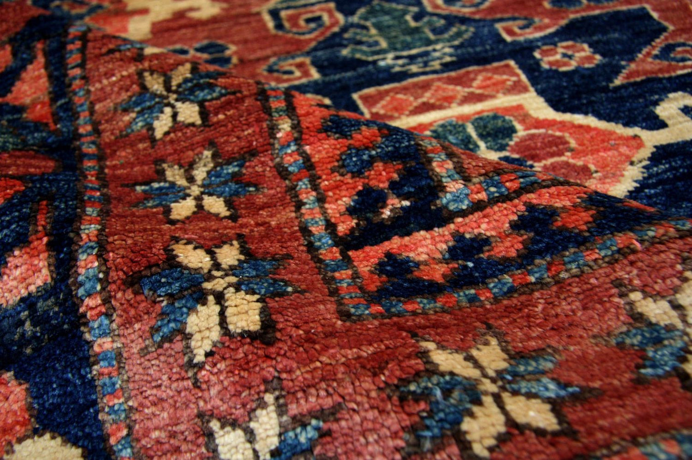 Kazak Mattan 248x176cm - Oriental Carpet