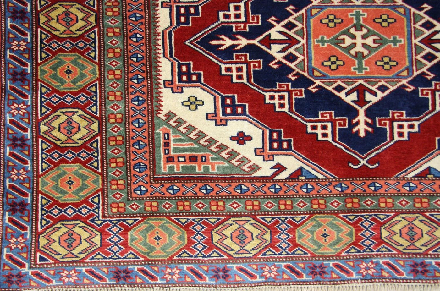 Kazak Mattan 177x126cm - Oriental Carpet
