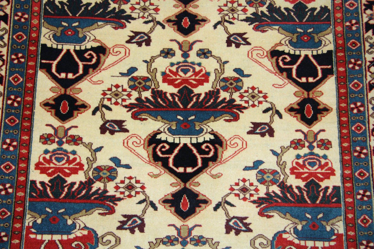 Afghansk matta - 135 x 114 cm - beige