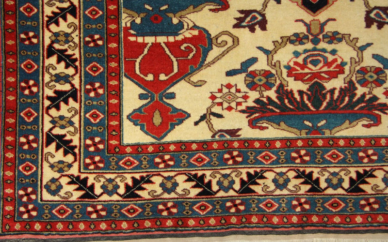 Afghansk matta - 135 x 114 cm - beige