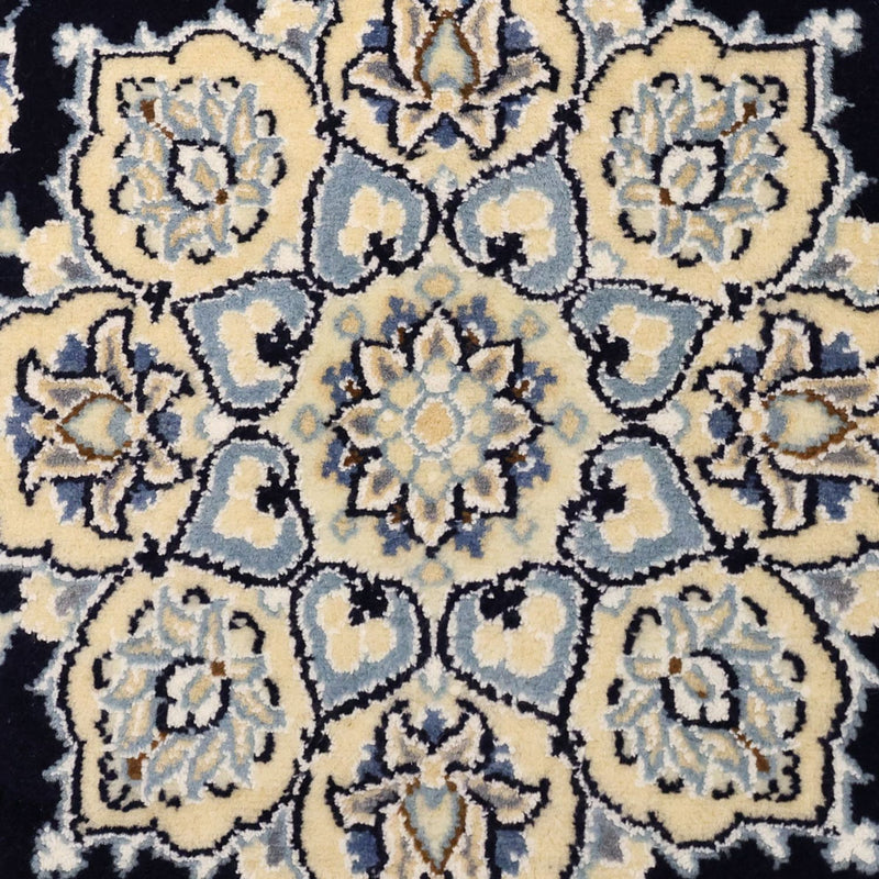 Persisk matta - Nain - Royal - Kungliga - 136 x 89 cm - mörkblå
