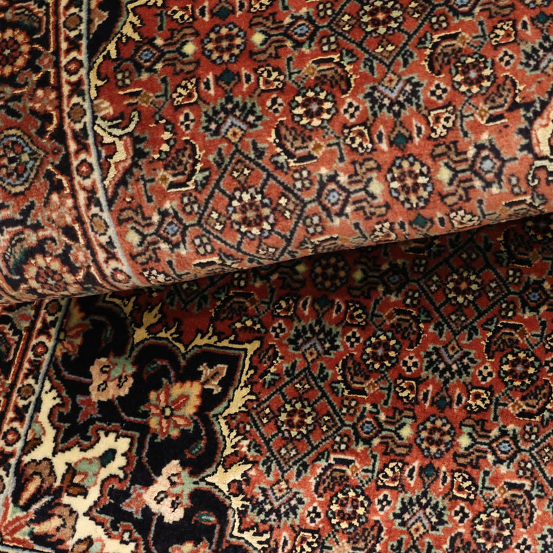 Persisk matta - Bijar - 131 x 72 cm - mörkröd