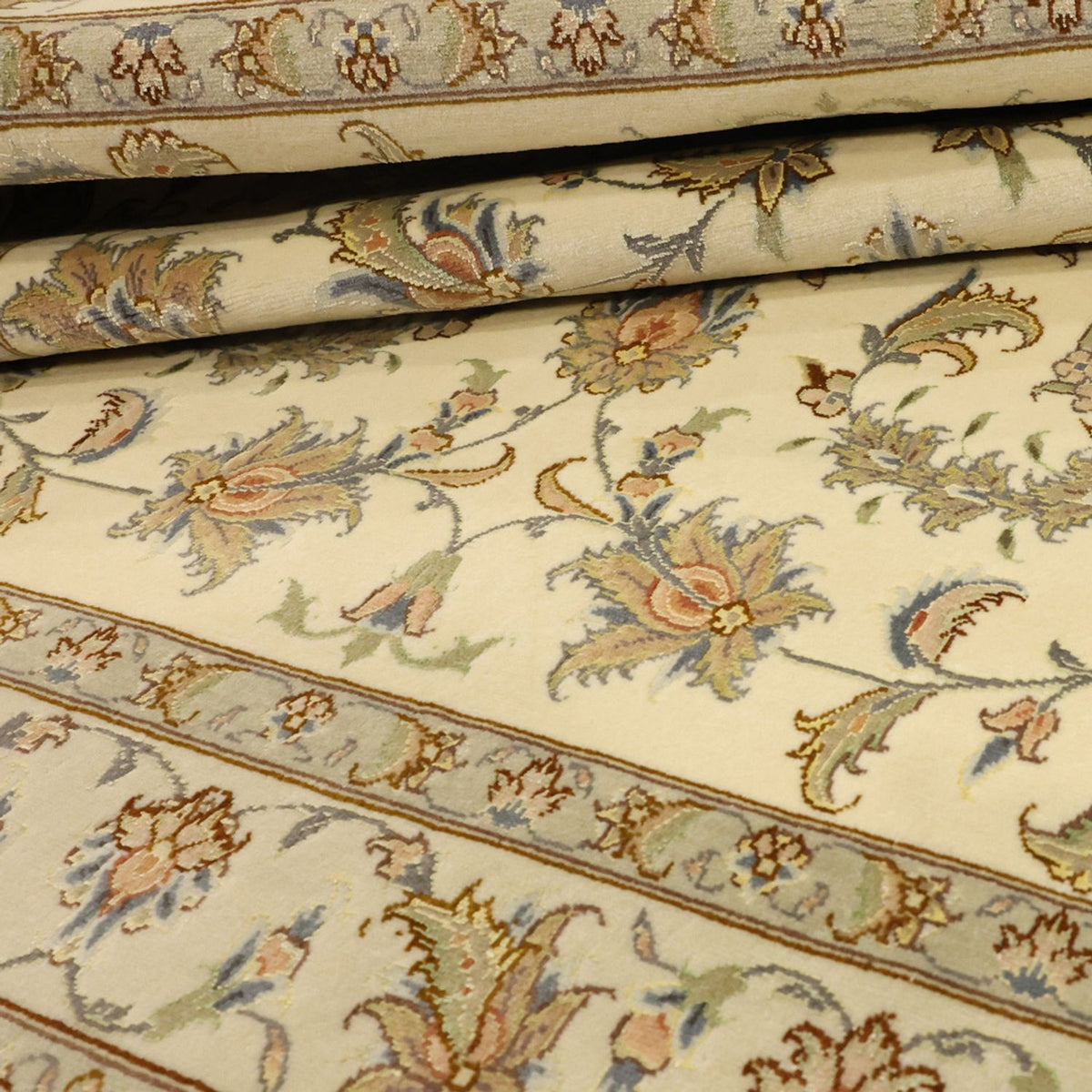 Persisk matta - Tabriz - Royal - 151 x 108 cm - beige