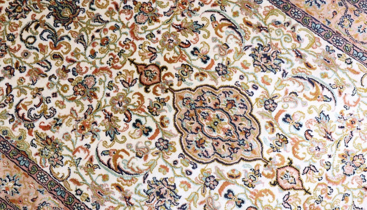 Sidenmatta - Kashmir Silk - 155 x 99 cm - beige