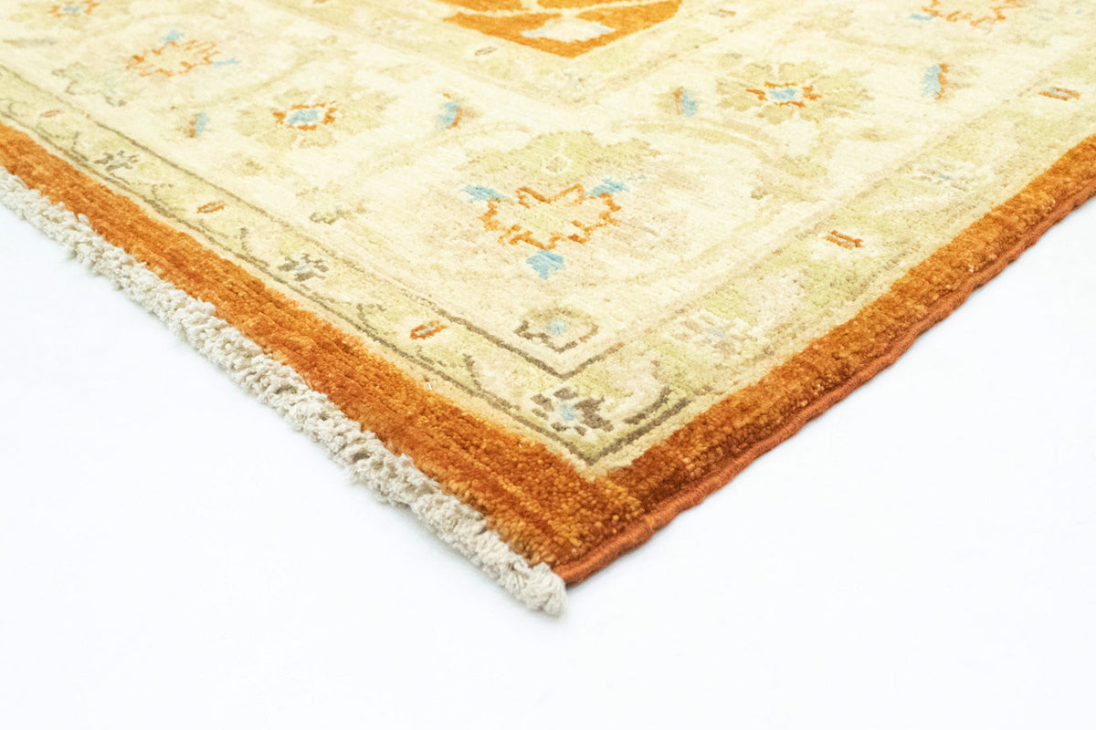Ziegler Carpet - 238 x 172 cm - ljusröd