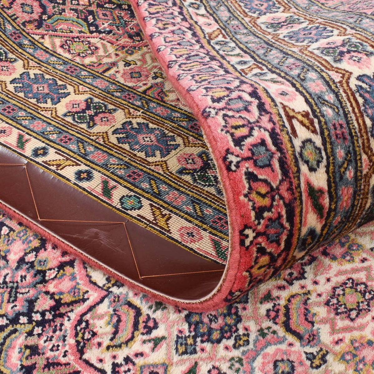 Persisk matta - Tabriz - 227 x 158 cm - ljusröd