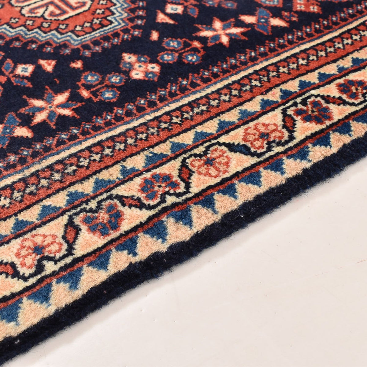 Persisk matta - Nomadic - 123 x 62 cm - bordeaux röd