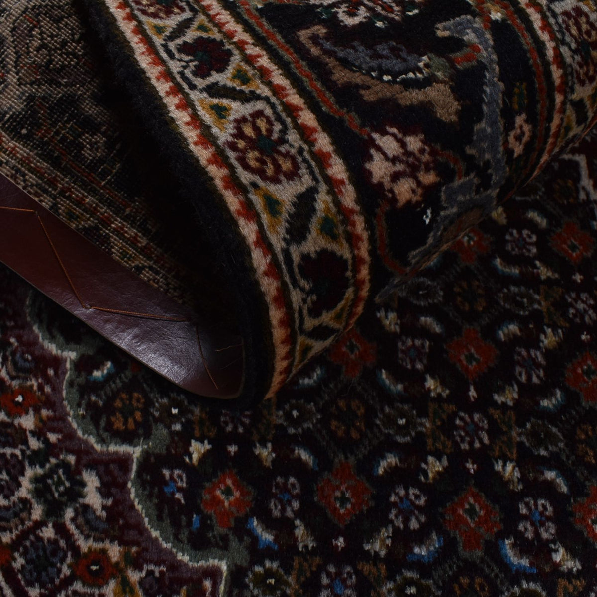 Persisk matta - Tabriz - Royal - 192 x 153 cm - mörkbrun