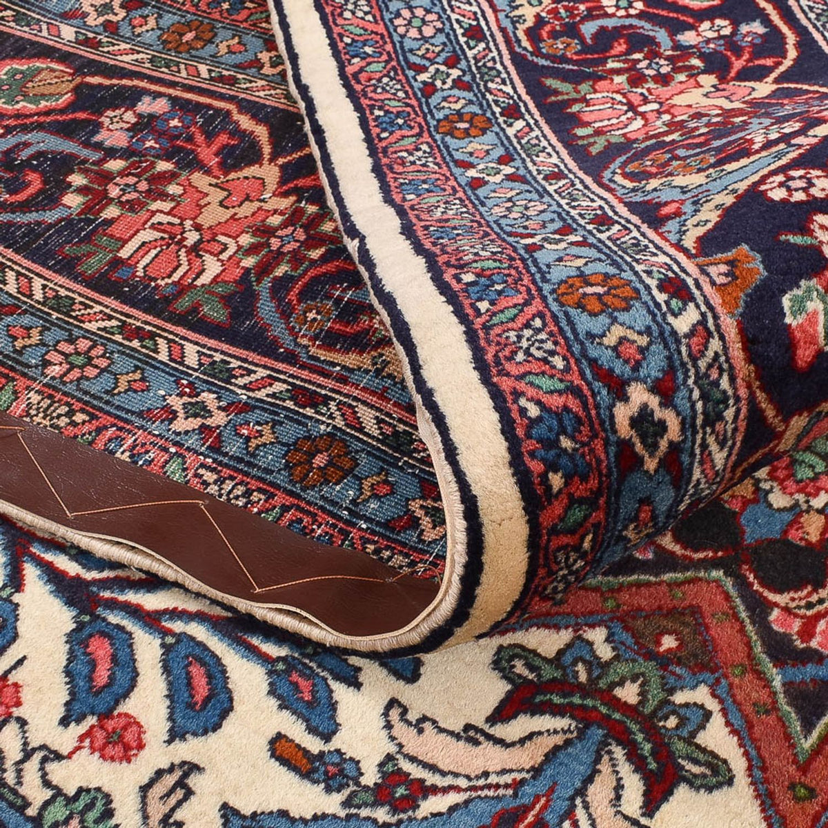 Persisk matta - Bijar - 332 x 227 cm - rost