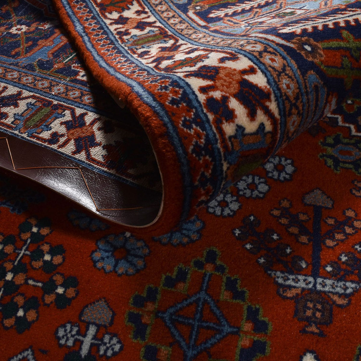 Persisk matta - Bijar - 298 x 217 cm - mörkröd