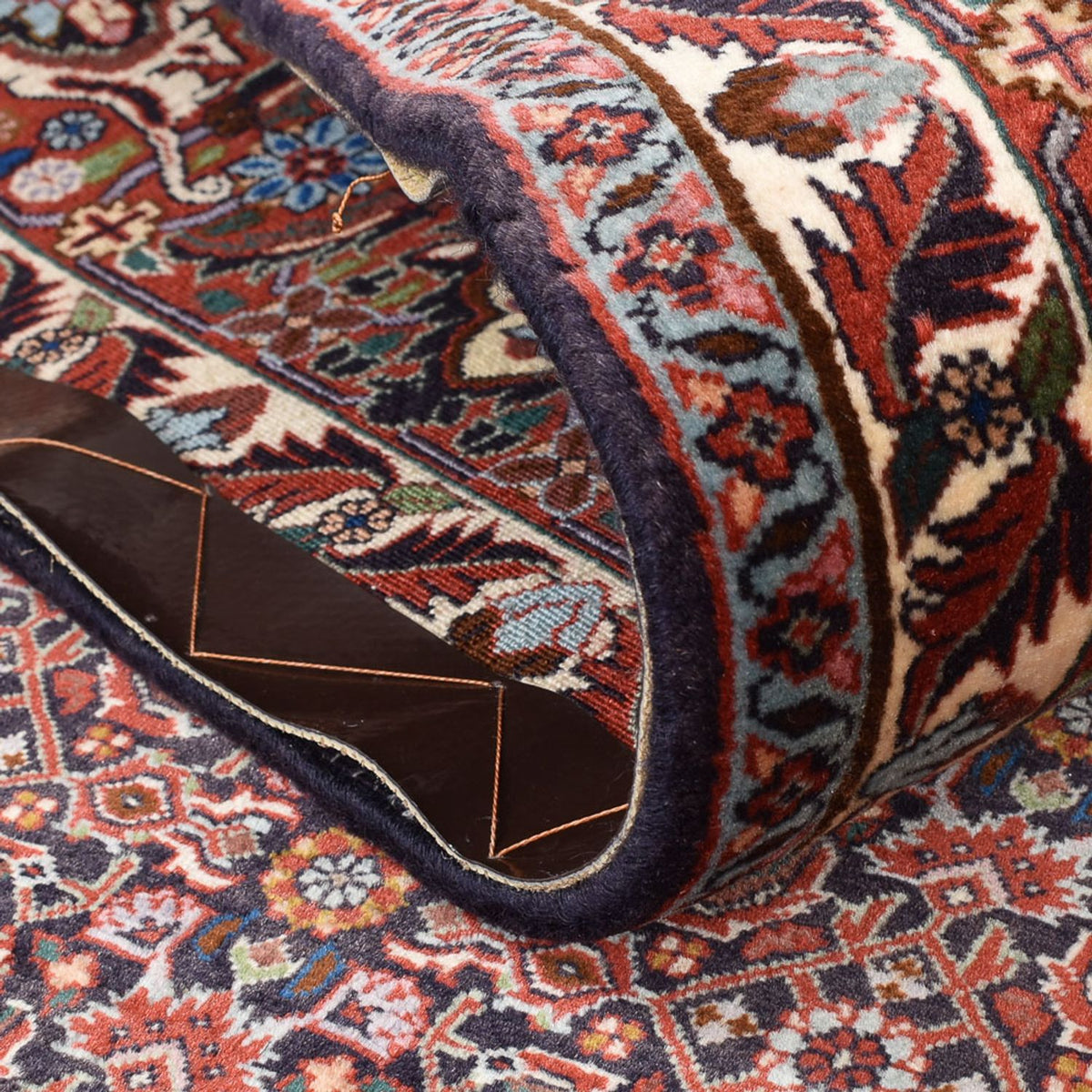 Persisk matta - Bijar - 239 x 202 cm - rost