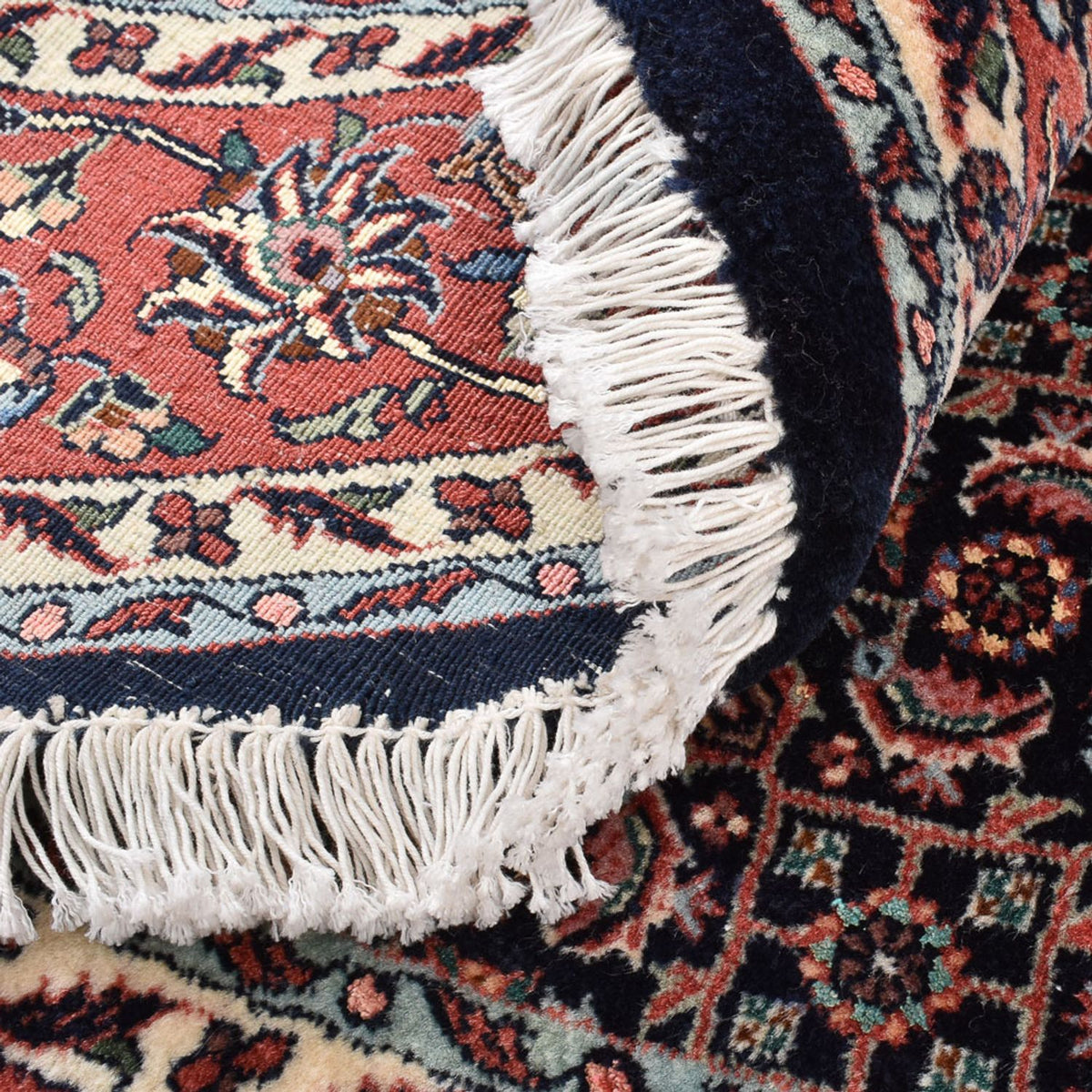 Persisk matta - Bijar runt  - 155 x 155 cm - mörkröd