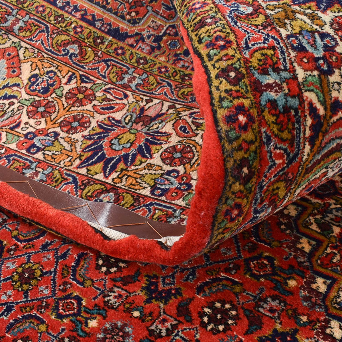 Persisk matta - Bijar - 294 x 260 cm - röd