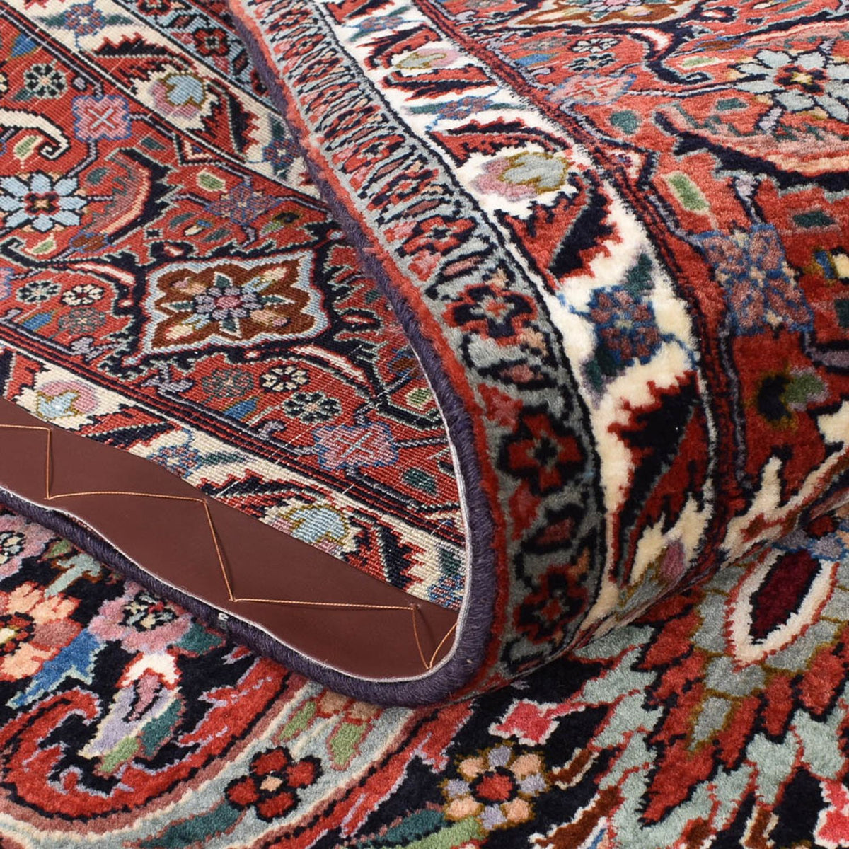 Persisk matta - Bijar - 248 x 208 cm - rost