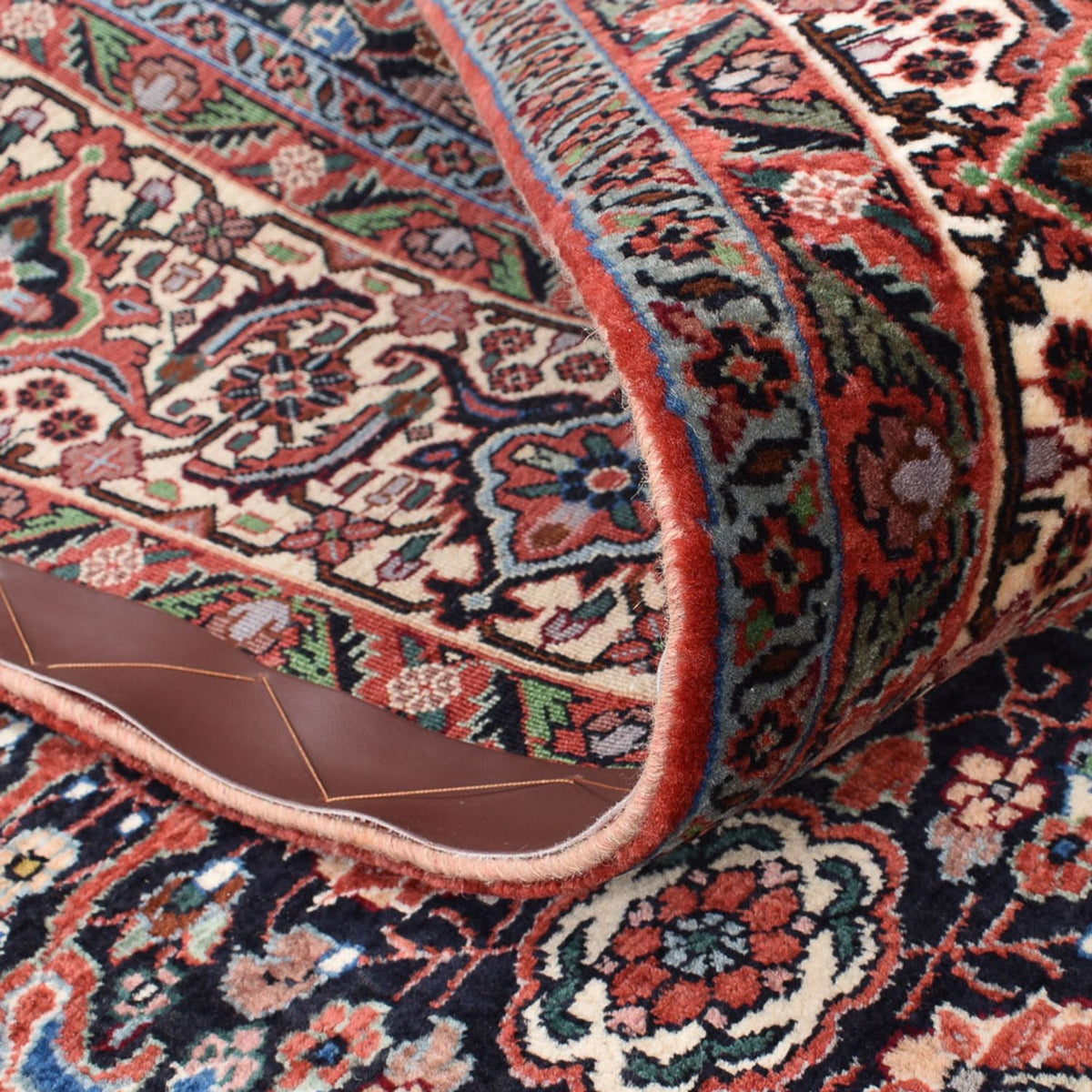 Persisk matta - Bijar - 250 x 203 cm - rost