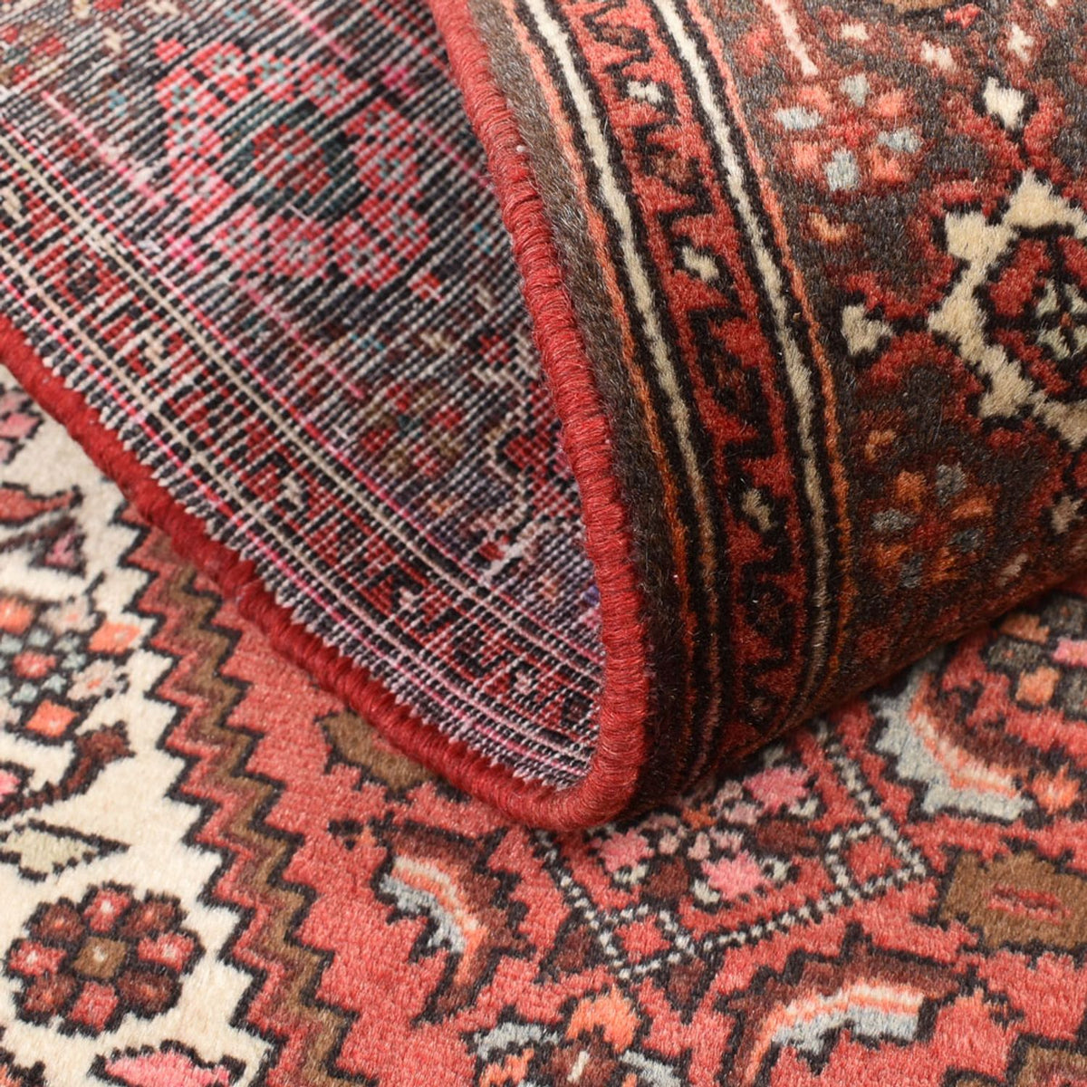 Persisk matta - Bijar - 138 x 86 cm - ljusröd