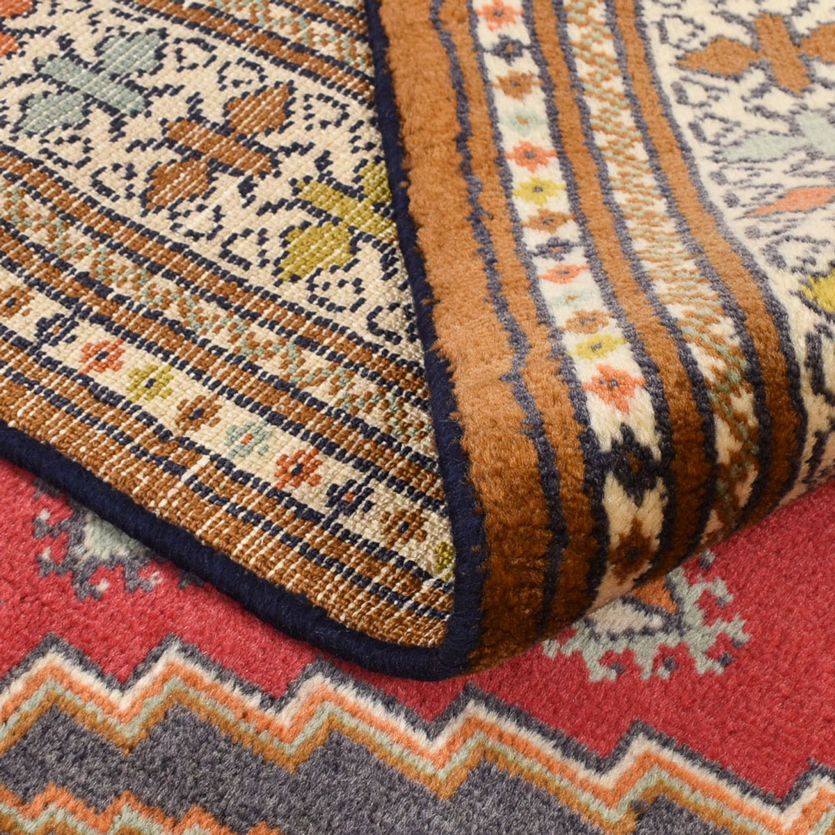 Persisk matta - Nomadic - 174 x 135 cm - flerfärgad