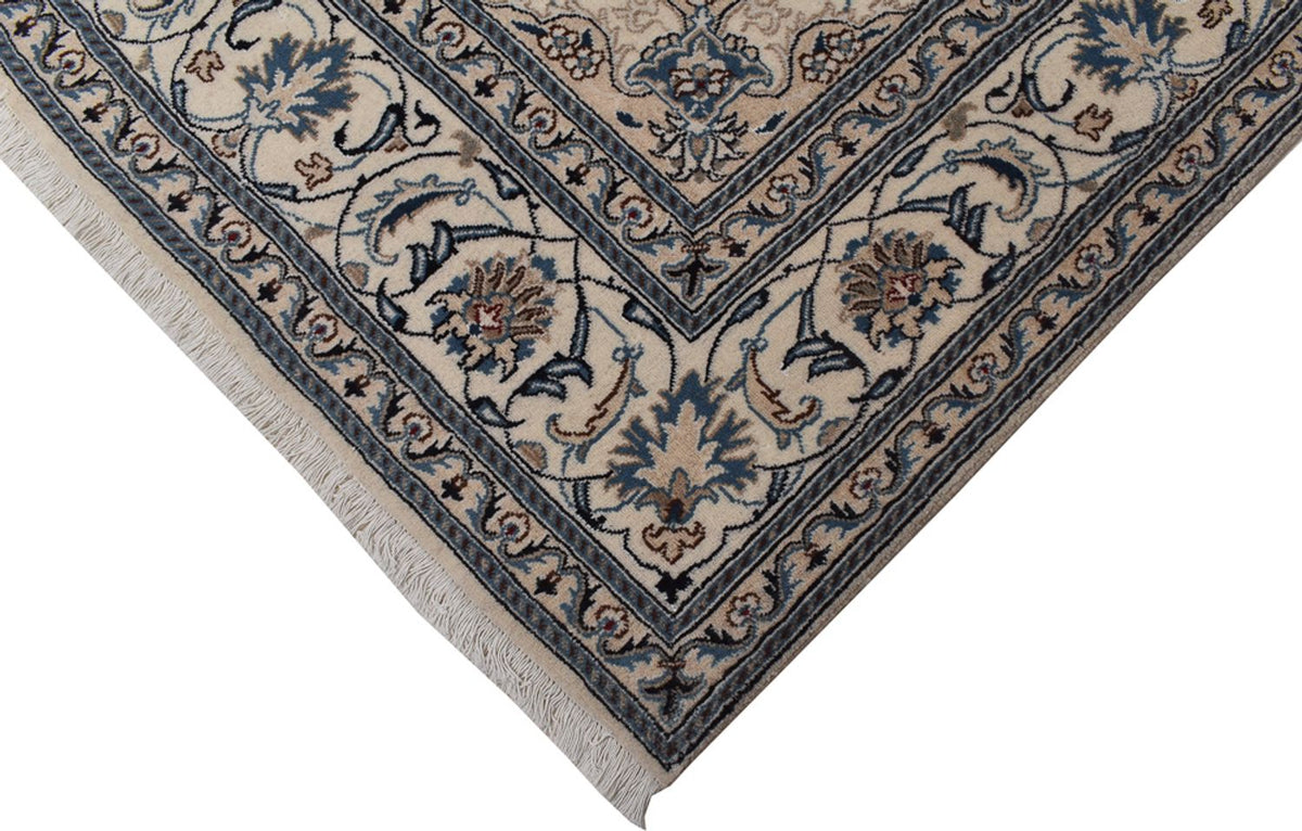 Persisk matta - Nain - 305 x 194 cm - grön