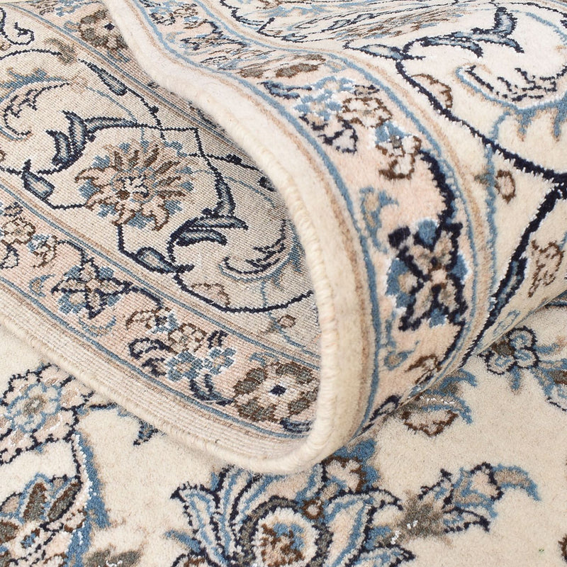 Persisk matta - Nain - 240 x 165 cm - ljusgrå