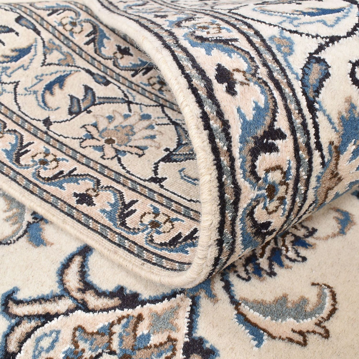 Persisk matta - Nain - 203 x 145 cm - ljusgrå