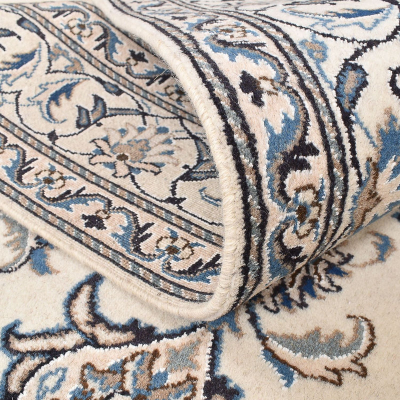 Persisk matta - Nain - 203 x 145 cm - ljusgrå