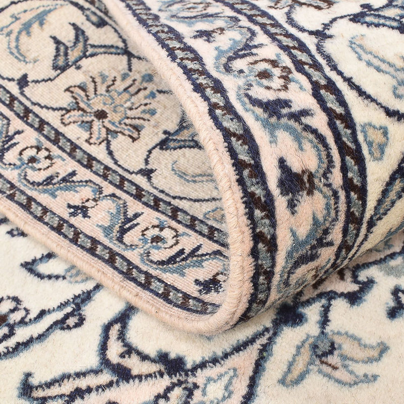 Persisk matta - Nain - 209 x 149 cm - ljusgrå