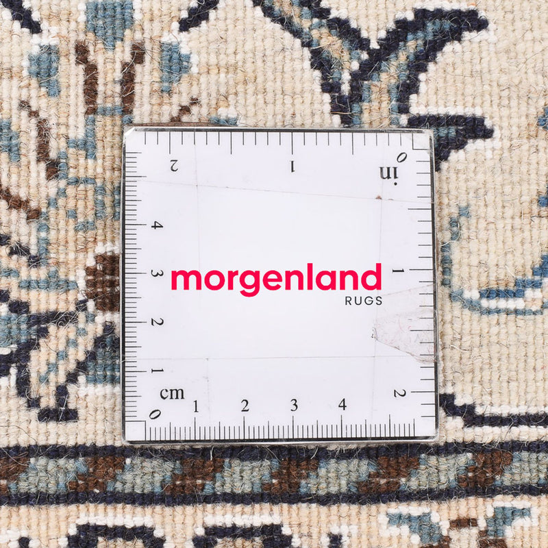 Persisk matta - Nain - 202 x 150 cm - ljusbeige