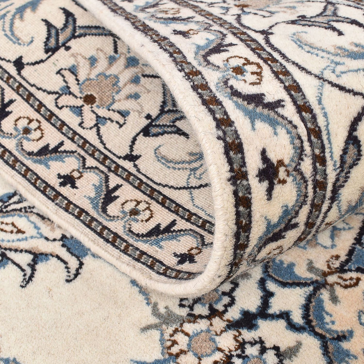 Persisk matta - Nain - 204 x 151 cm - ljusbeige