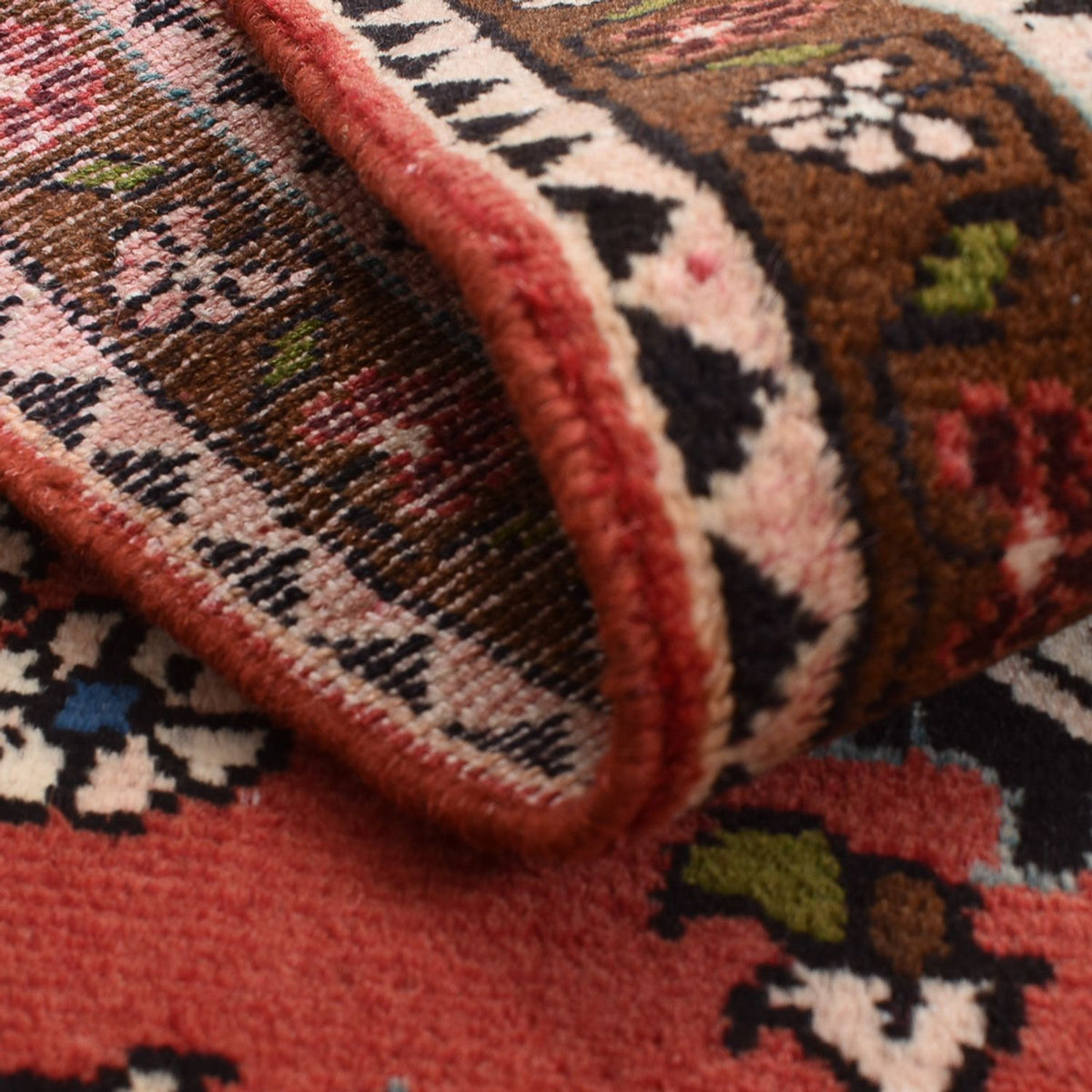 Persisk matta - Nomadic - 127 x 70 cm - ljusröd