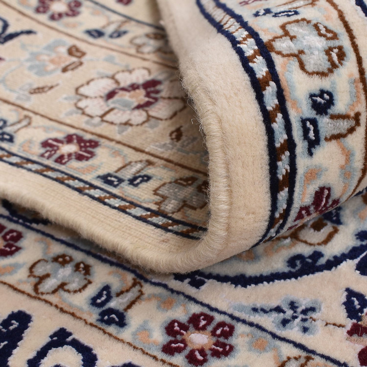 Persisk matta - Nain - Royal - 105 x 81 cm - ljusgrå