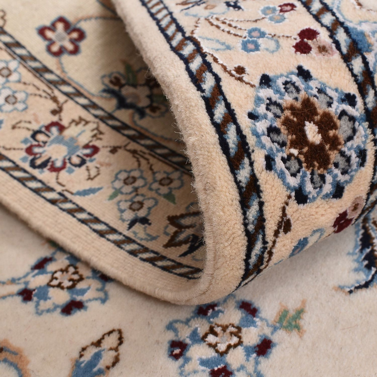 Persisk matta - Nain - Royal - 108 x 71 cm - ljusgrå