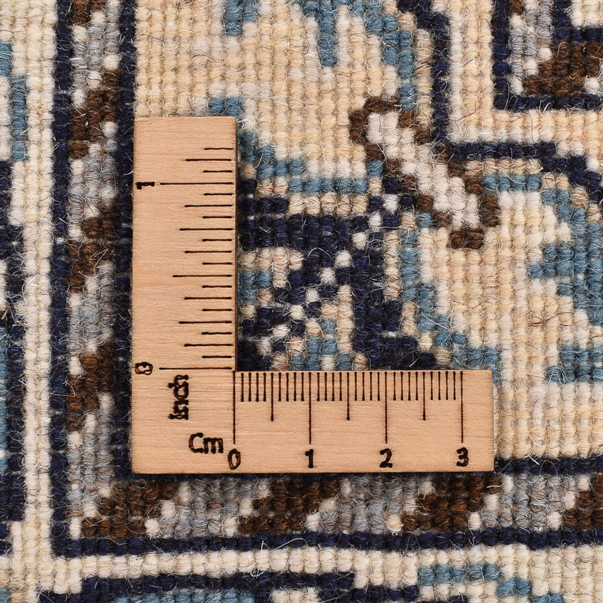 Persisk matta - Nain - 198 x 152 cm - ljusbeige